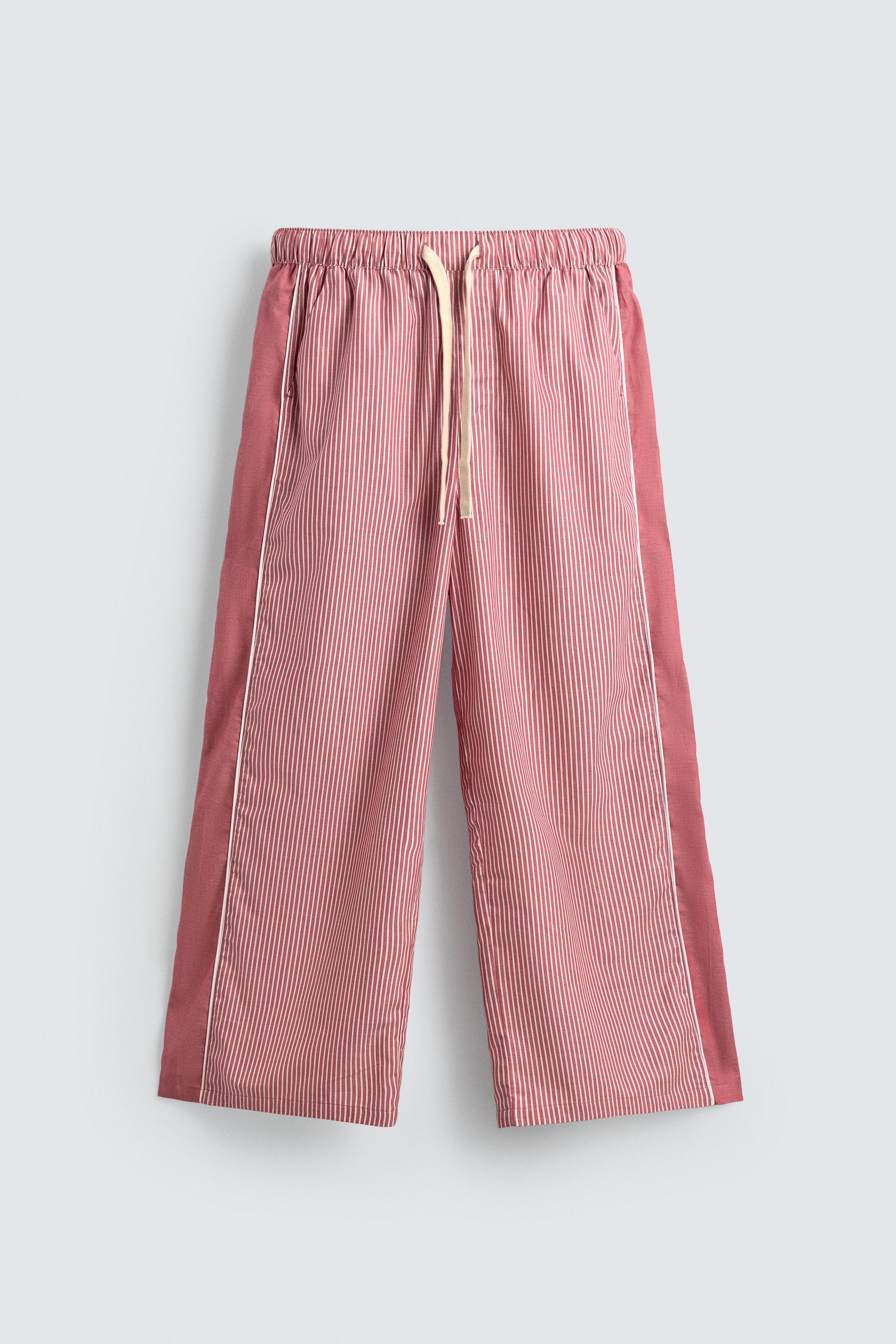 PANTALON À RAYURES ET BANDE EN CONTRASTE